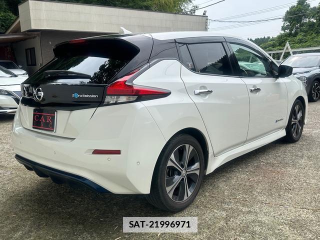 Nissan LEAF 2018-02 7800095-4
