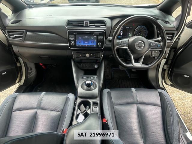 Nissan LEAF 2018-02 7800095-7