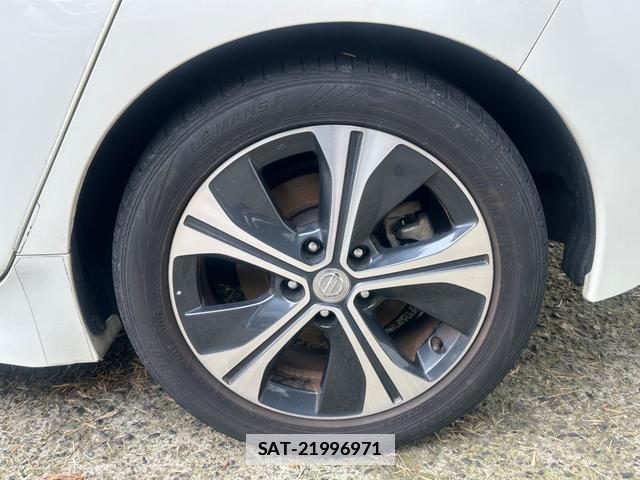 Nissan LEAF 2018-02 7800095-8