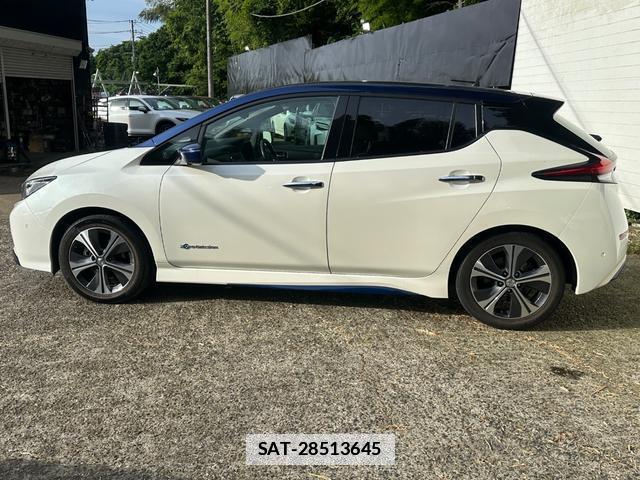 Nissan LEAF 2018-06 7800101-7