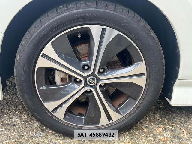 Nissan LEAF 2019-05 7800103-15