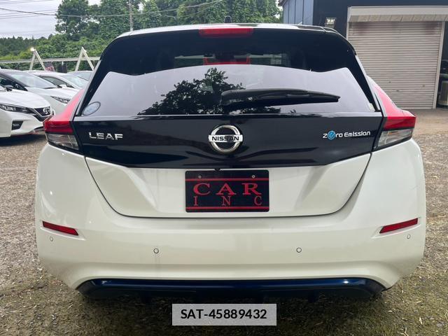 Nissan LEAF 2019-05 7800103-6