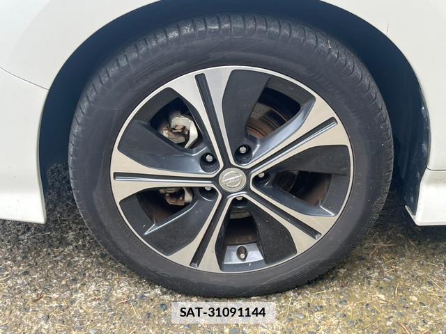 Nissan LEAF 2018-02 7800104-14