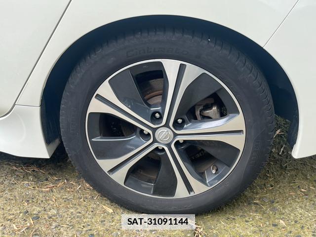 Nissan LEAF 2018-02 7800104-15