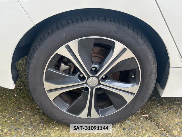 Nissan LEAF 2018-02 7800104-16