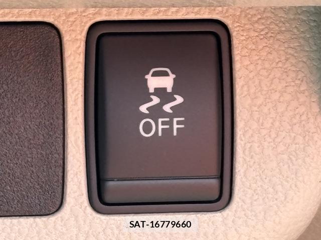 Nissan LEAF 2016-02 7801832-11