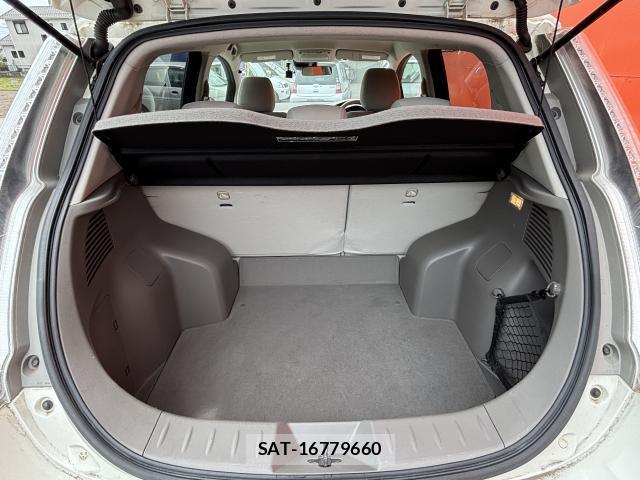 Nissan LEAF 2016-02 7801832-19