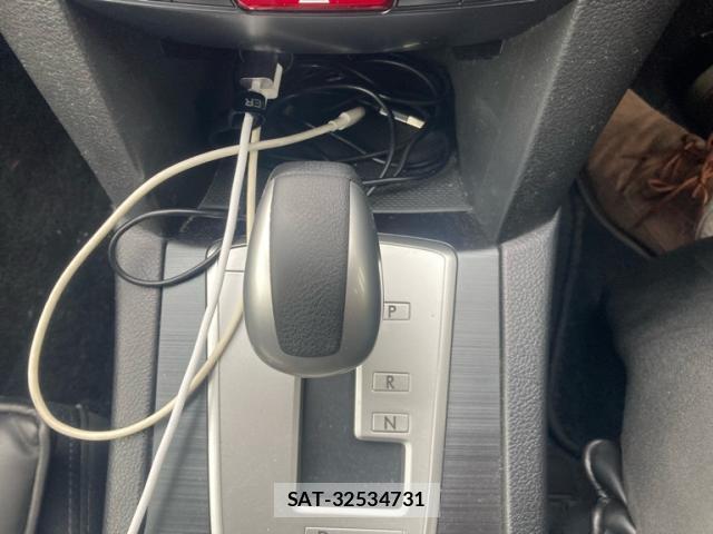 Subaru LEGACY B4 2012-05 7794567-18