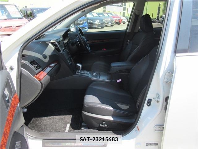 Subaru LEGACY TOURING WAGON 2012-02 7802698-17
