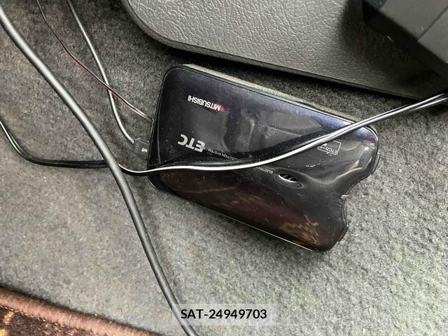 Subaru LEGACY TOURING WAGON 1992-12 7805138-17