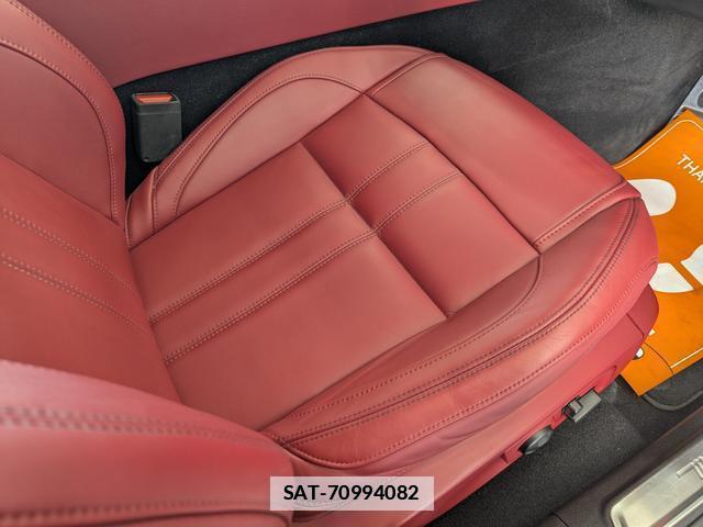 Maserati LEVANTE 2019-09 7795299-13