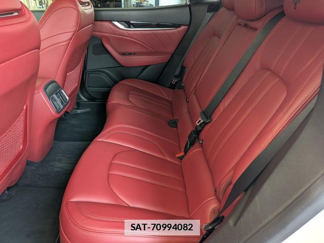 Maserati LEVANTE 2019-09 7795299-16