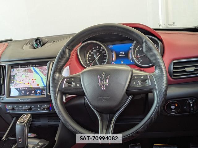 Maserati LEVANTE 2019-09 7795299-5