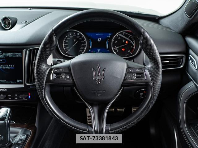 Maserati LEVANTE 2021-06 7806584-11