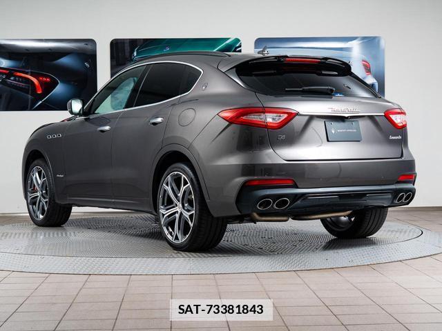 Maserati LEVANTE 2021-06 7806584-3