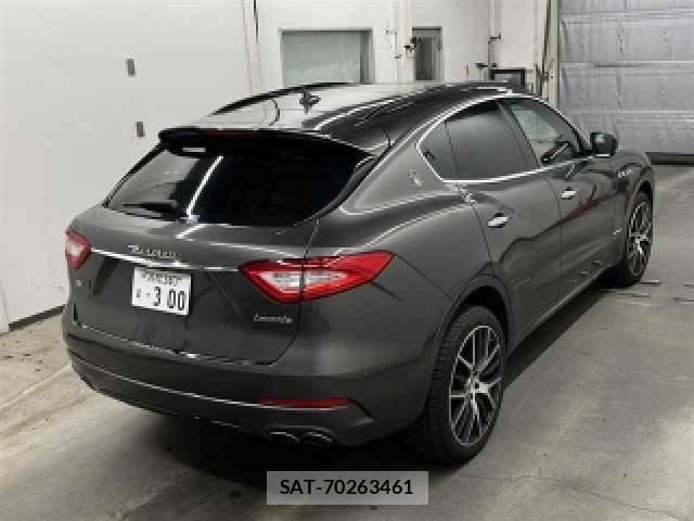 Maserati LEVANTE 2018-05 7810313-1