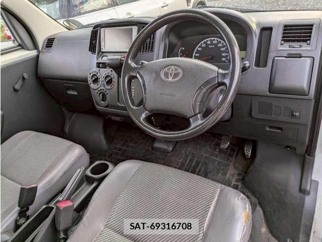 Toyota LITEACE TRUCK 2013-10 7800332-1
