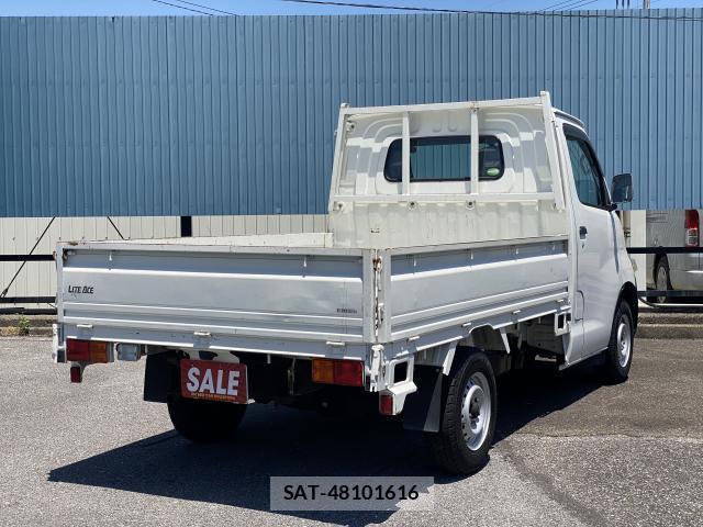 Toyota LITEACE TRUCK 2013-08 7804332-1