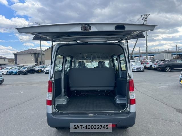Toyota LITEACE VAN 2011-12 7805876-8