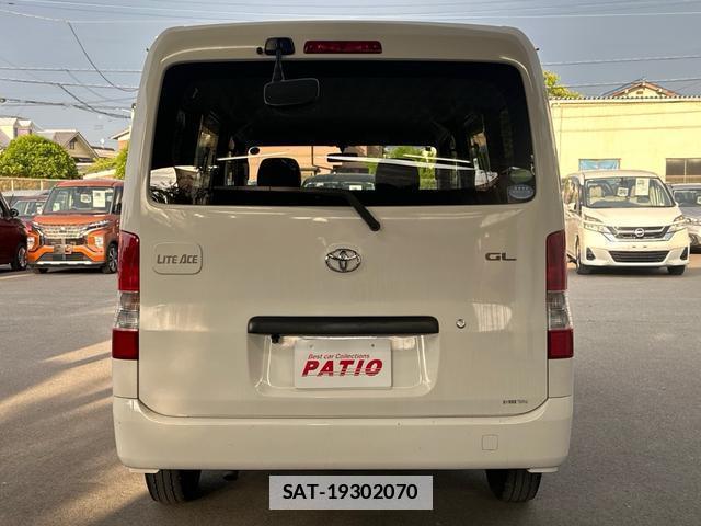 Toyota LITEACE VAN 2018-10 7808932-17
