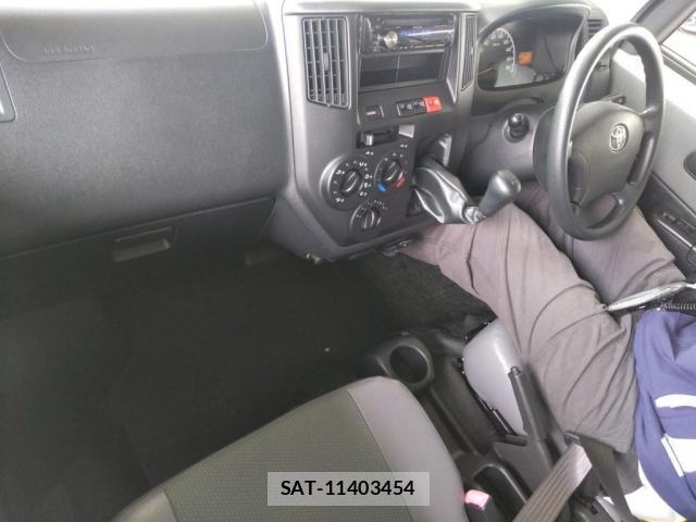 Toyota LITEACE VAN 2015-11 7810019-2