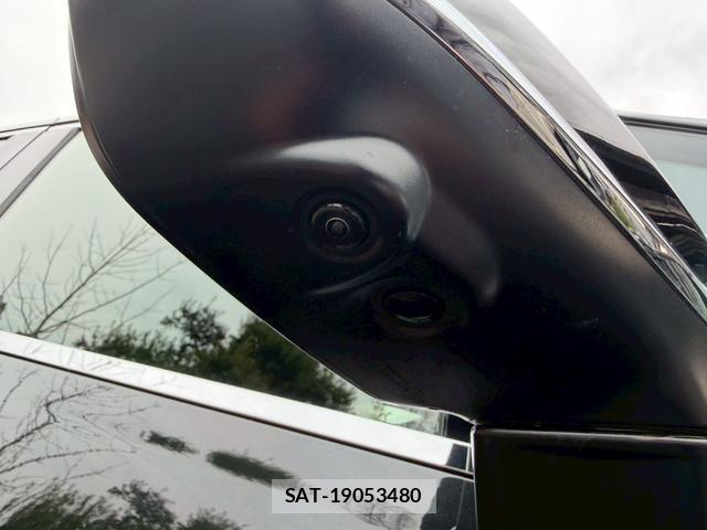 Lexus LM 2024-03 7794373-4