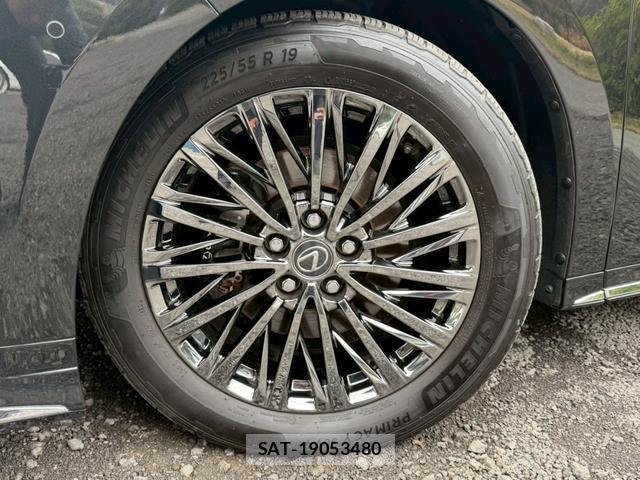 Lexus LM 2024-03 7794373-6