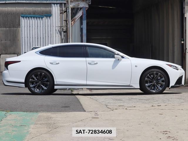 Lexus LS 2021-02 7793411-17