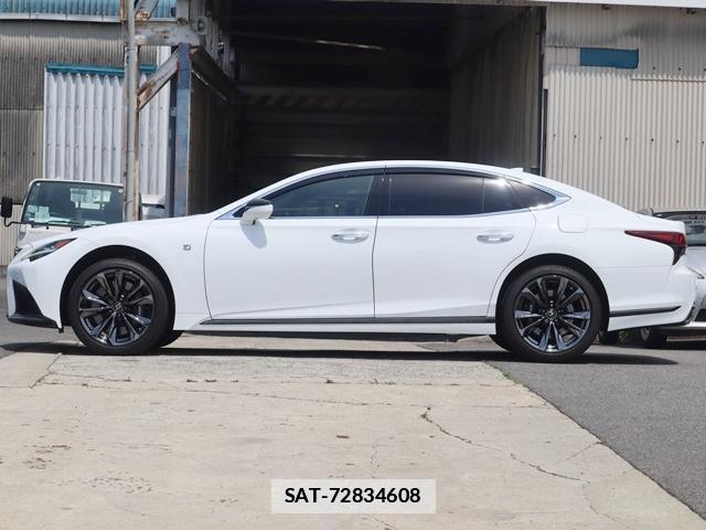 Lexus LS 2021-02 7793411-3
