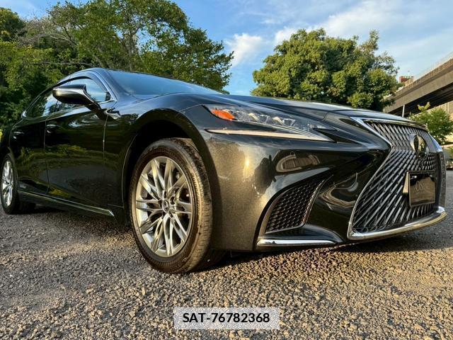 Lexus LS 2018-02 7794319-14
