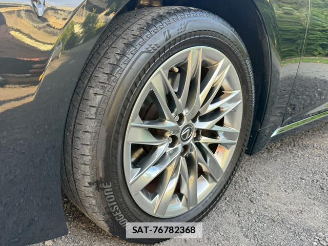 Lexus LS 2018-02 7794319-2