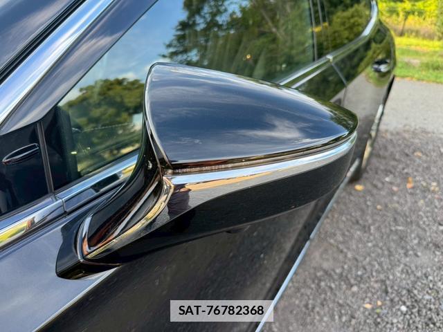 Lexus LS 2018-02 7794319-8