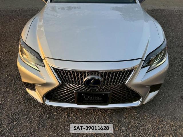 Lexus LS 2018-08 7794320-6