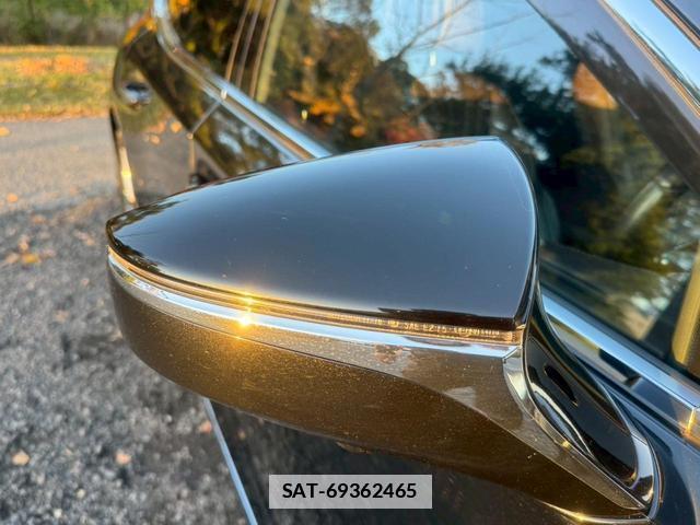 Lexus LS 2018-11 7794346-6