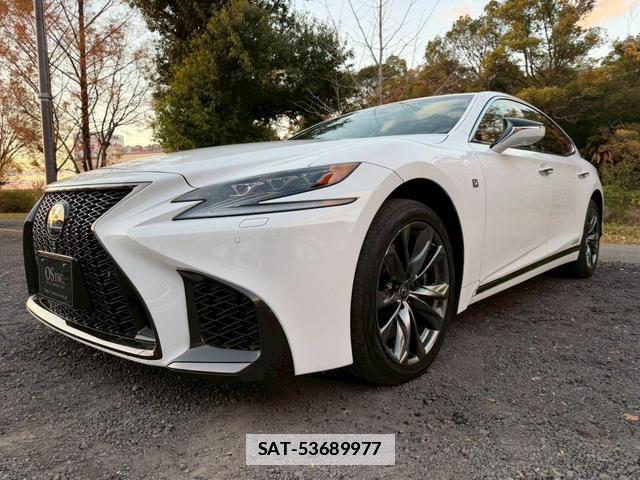 Lexus LS 2017-11 7794350-12