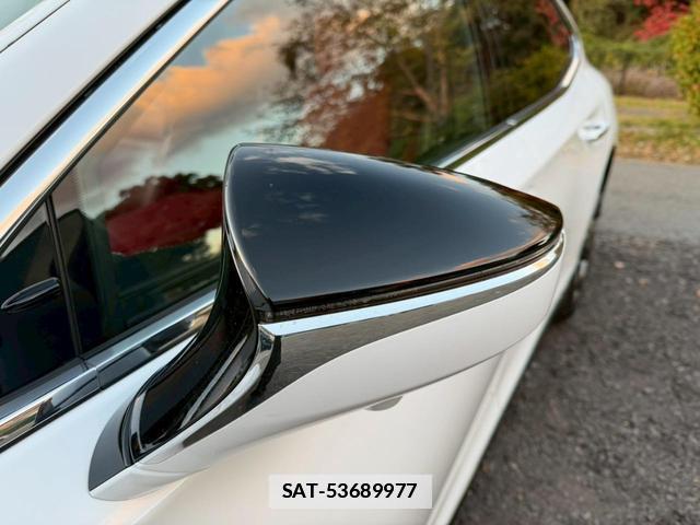 Lexus LS 2017-11 7794350-2
