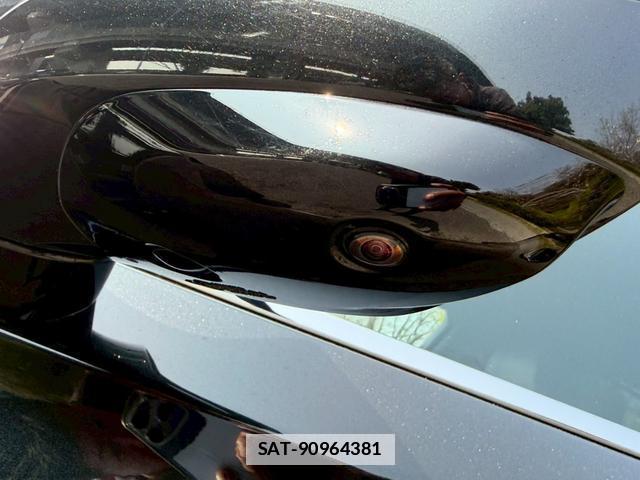 Lexus LS 2021-02 7794398-8