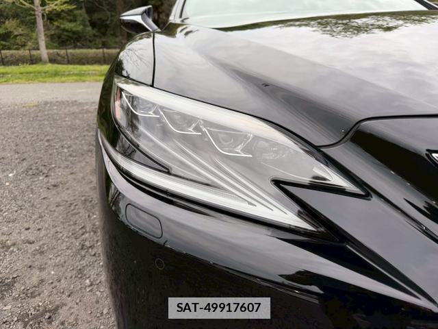 Lexus LS 2018-03 7794409-10