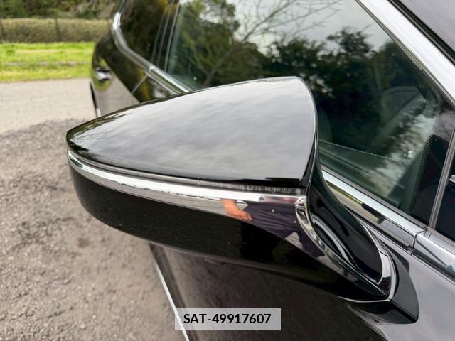 Lexus LS 2018-03 7794409-15