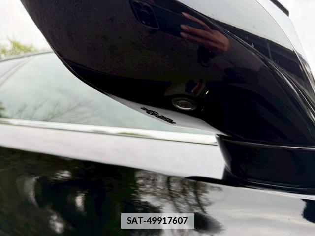 Lexus LS 2018-03 7794409-16