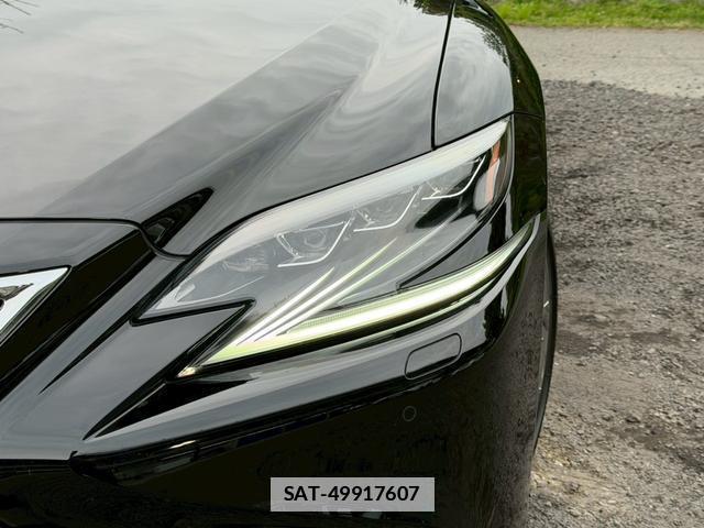 Lexus LS 2018-03 7794409-3
