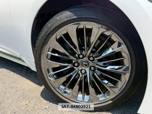 Lexus LS 2017-12 7794432-16