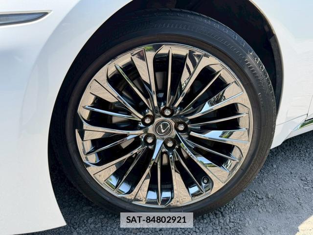 Lexus LS 2017-12 7794432-7