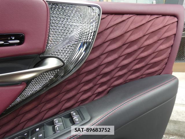 Lexus LS 2018-06 7794548-16