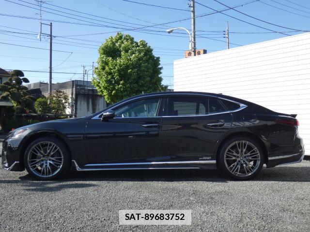 Lexus LS 2018-06 7794548-5