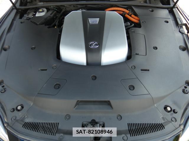 Lexus LS 2022-10 7794552-19