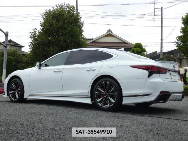 Lexus LS 2022-01 7794554-1