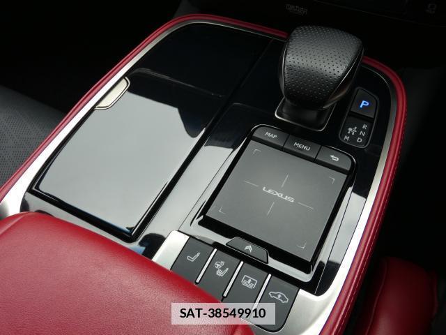 Lexus LS 2022-01 7794554-13