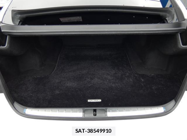 Lexus LS 2022-01 7794554-9