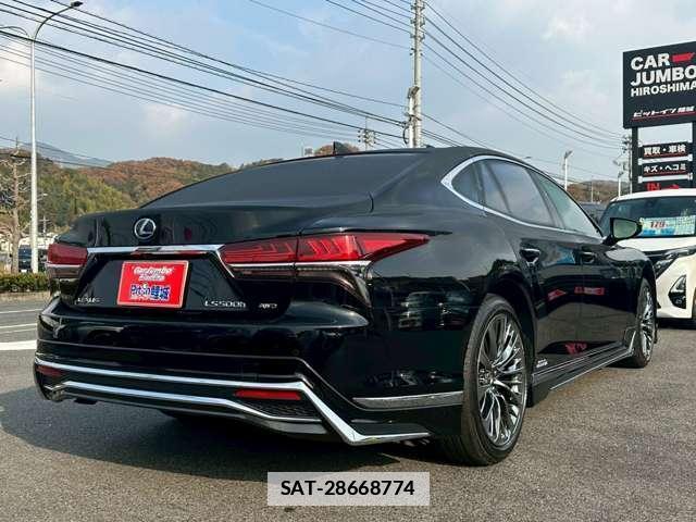 Lexus LS 2017-12 7795634-1
